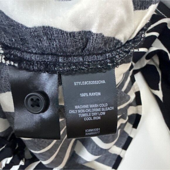 Sanctuary Girlfried Tie Front Botton-UP Shirt Size Medium - Picture 7 of 10